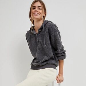 NWT!‎ Anthropologie Current Air Callan Sherpa Hoodie In Grey Size XS